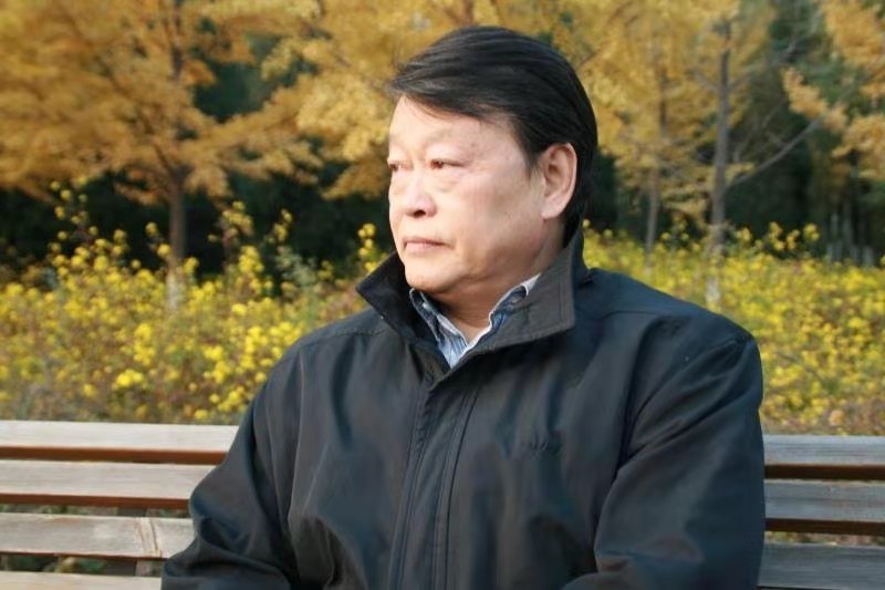 唐曉渡.jpg